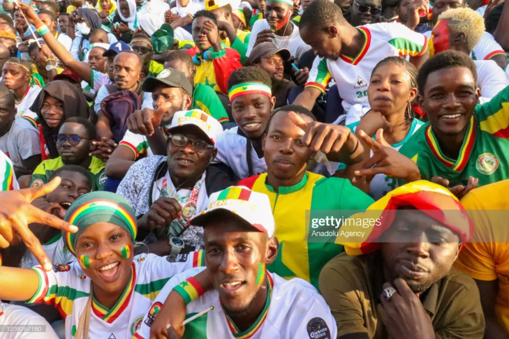 Photos - Can 2021 / Après le sacre : L’effervescence au niveau des supporters sénégalais à Dakar