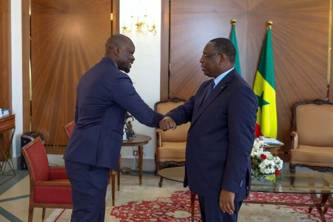 Accueil des "Lions:" Macky Sall invite les leaders de YAW, Ousmane Sonko apprécie et félicite le Président