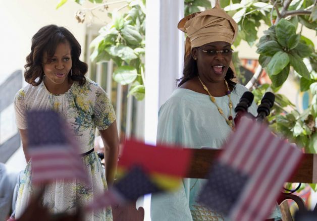 Marième Faye Sall présente ses enfants à Michelle et Malia Obama