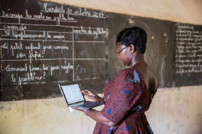 Emploi, éducation, autonomisation : Les femmes se hâtent… lentement