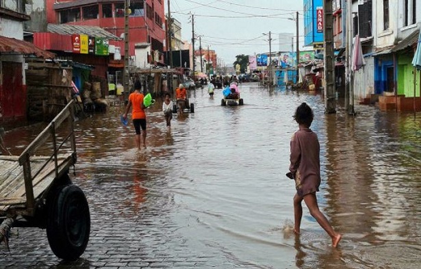 Lutte contre les inondations: Babacar Mbaye «Ngaraf» pour le retour du ministère chargé de l’aménagement des zones inondées