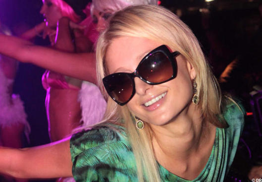 Quand Paris Hilton oublie de mettre une culotte le jour de son anniversaire