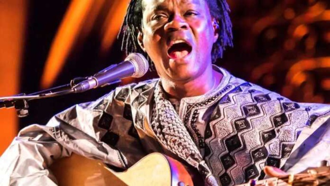 Formation aux métiers des arts: Le chanteur Baaba Maal veut créer un centre