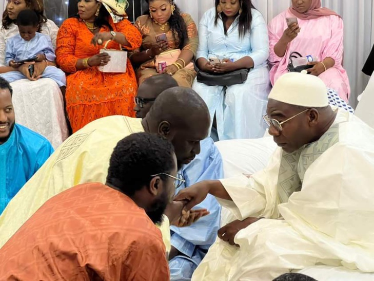 Photos / Après un Thiant international à son honneur à Paris : Des « Adiya » de plusieurs millions FCfa, destinés au prochain Magal de Touba, offerts à Serigne Saliou Ndigueul Thioune