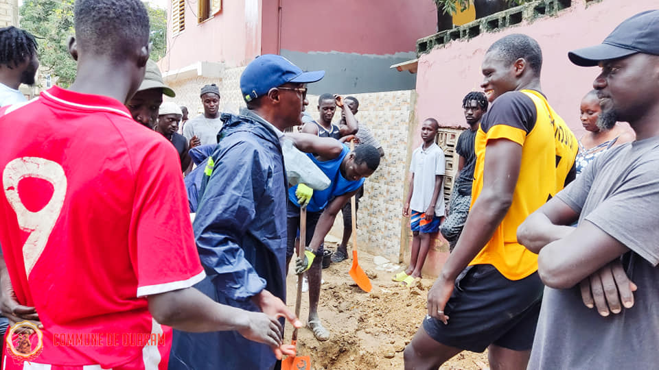 Inondations à Ouakam : Le maire Abdoul Aziz Guèye répond aux préoccupations des populations et met des moyens nécessaires et efficaces