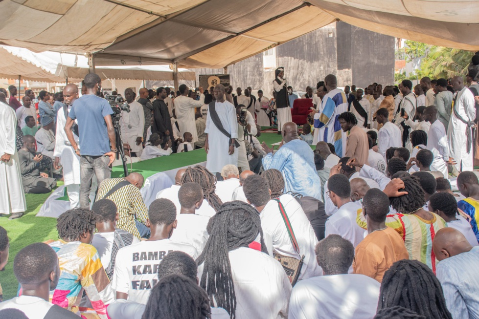 Cheikh Ahmadou Kara Mbacké en visite chez Cheikh Macoumba Fall Misbakh : Les images d’une rencontre