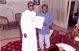 Le Pape François bénit Mamadou Diagna Ndiaye