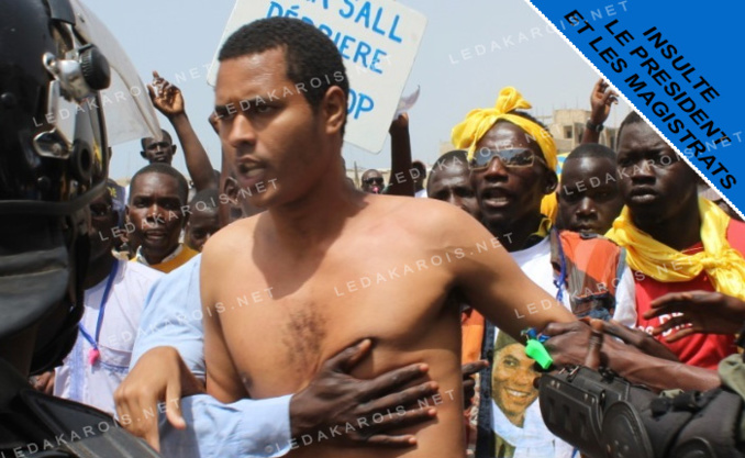 Devant la barre, Moïse Rampino insulte encore les magistrats et attaque Macky Sall 