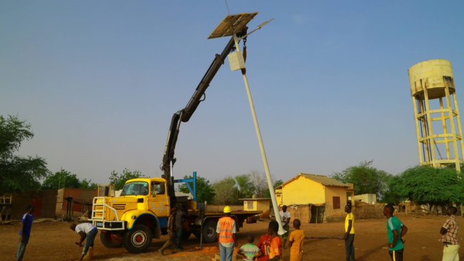 Électrification rurale: La Fondation Servir le Sénégal sort  Vélingara Ferlo ( Ranérou) des ténèbres 