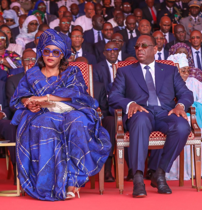 Défilé du 4 avril: Admirez les magnifiques images de Macky Sall en compagnie de la Première Dame (Photos)