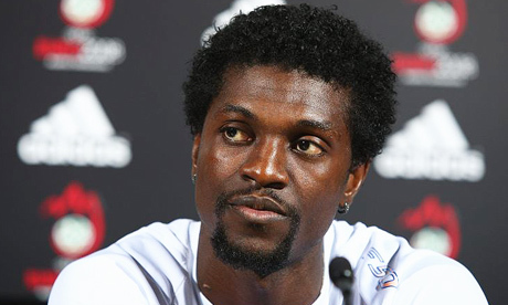 Adebayor accuse sa mère et ses soeurs de sorcellerie