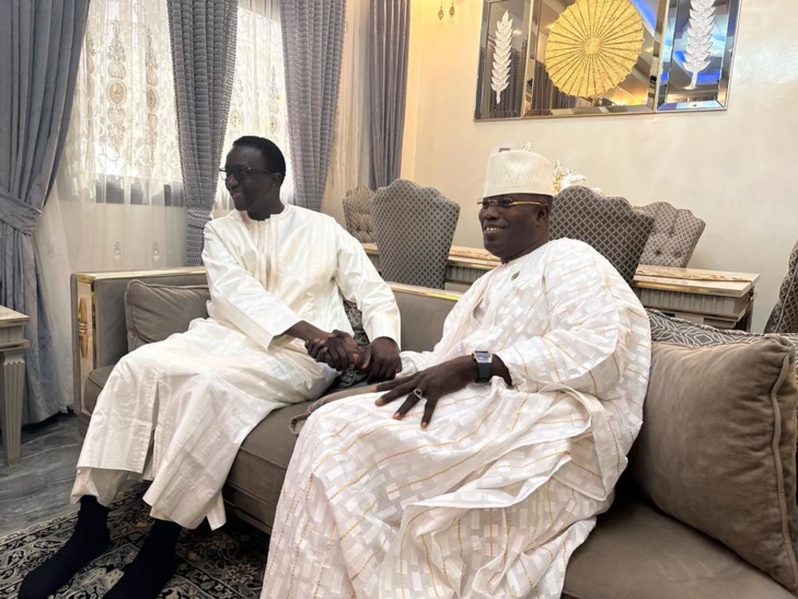 Photos / Présentation de condoléances: Amadou Bâ, ¨Premier ministre, chez Cheikh Abdou Bara Dolly Mbacké