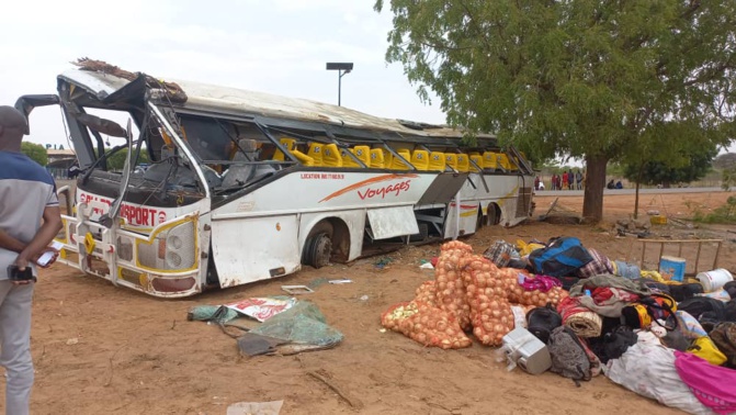 Louga : 5 morts et 15 blessés graves dans un accident (Photos)