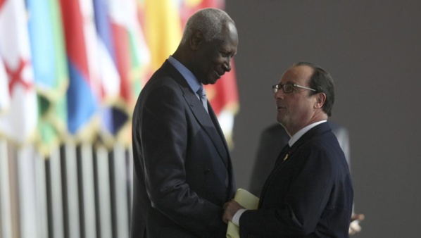 François Hollande à Abdou Diouf : “Votre nom fait raisonner, dans le monde, la démocratie et la paix”