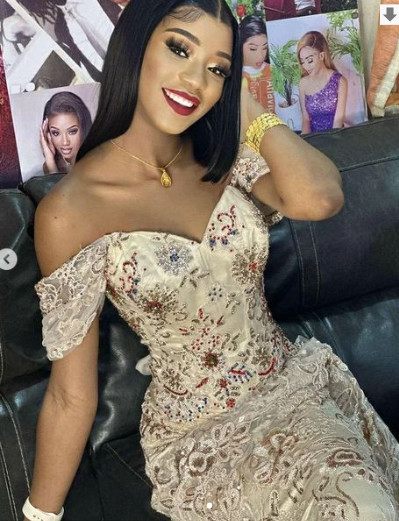 Kiné Ndiaye Rose s'affiche dans une robe très chic (Photos)