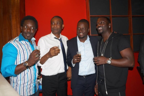  Youssou Ndour et Akon en studio