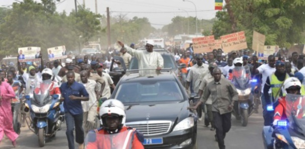 Accueil de Macky Sall à Touba : “Assurance 2017″ promet de convoyer des centaines de militants sur place