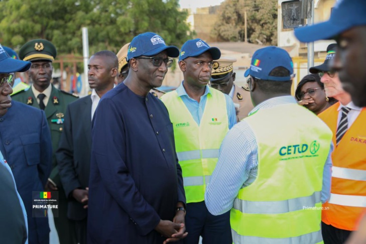 Photos: Amadou Ba, Premier Ministre, en visite des chantiers du BRT