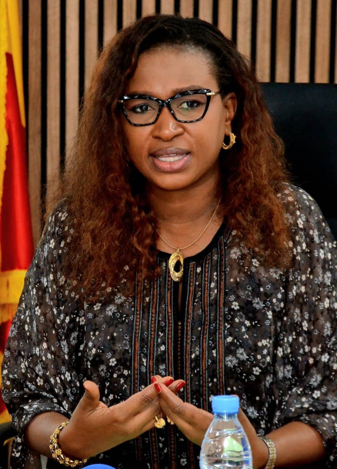 Victorine Anquediche Ndeye, Ministre de la Microfinance et de l’Economie sociale et solidaire et Maire de Niaguiss, se prononce sur l’actualité nationale