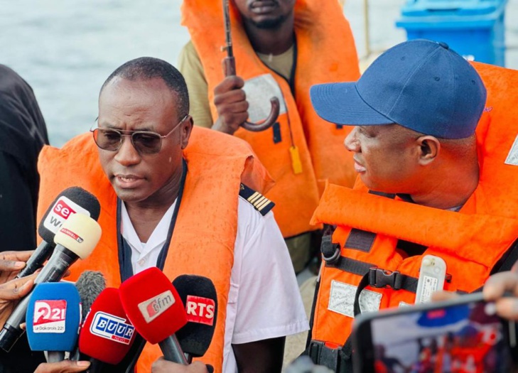 Suite au tragique chavirement d’une pirogue à Ouakam: Antoine Félix Abdoulaye Diome, Ministre de l’Intérieur s’est rendu sur les lieux en mer