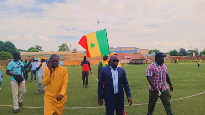 Guédiawaye : Le maire Ahmed Aidara livre les vestiaires complètement remis à neuf du stade Amadou Barry au monde sportif