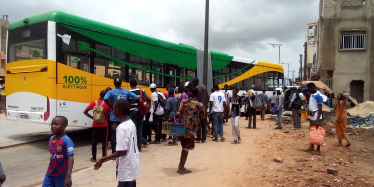 Photos/ BRT: Dérapage d’un bus rapide transit à hauteur de Yacinthe Thiandoum