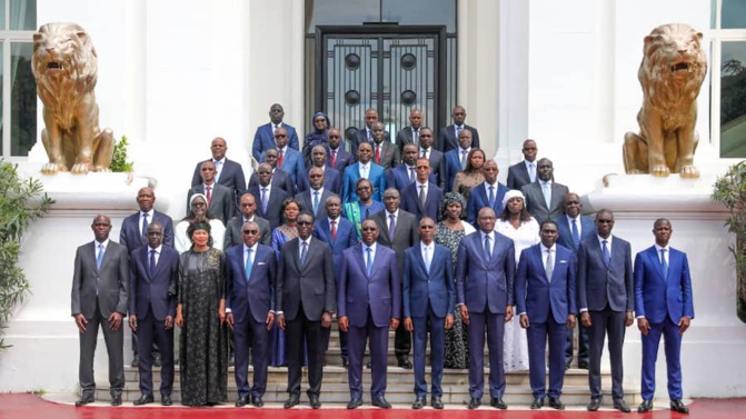 Le Sénégal sans gouvernement depuis vendredi, inédit !