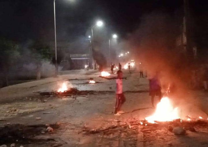 Touba / Bataille rangée entre Baaye Fall et "talibés" de Serigne Djily Wade : Plusieurs blessés enregistrés