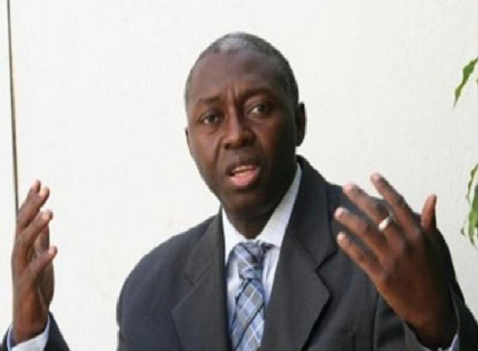 Mamadou Lamine Diallo sur les tournées économiques du PM : « Le ministère des Finances et ses centaines de millions pour une campagne déguisée…»