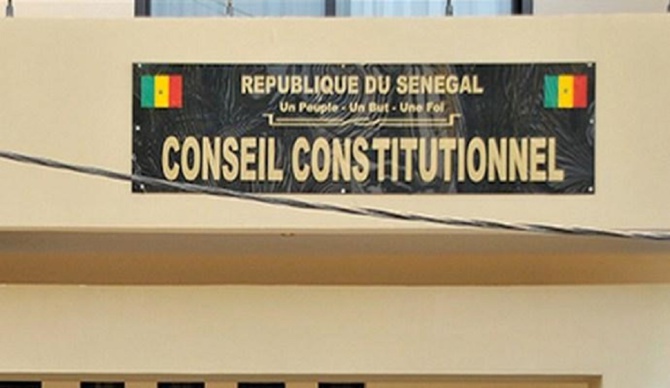 Promesse tenue : Thierno Alassane Sall a déposé son recours contre la candidature de Karim au Conseil constitutionnel