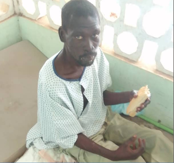 Avis de recherche : Un homme ne jouissant pas de ses facultés mentales et sans identité, interné à l’hôpital Abdoul Aziz Sy Dabakh de Tivaouane