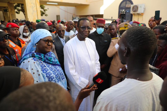 Saint-Louis: Amadou Bâ, Premier ministre, au chevet des rescapés du chavirement de la pirogue de clandestins