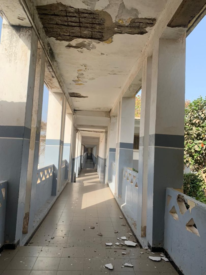 ESEA ex ENEA: L’effondrement de la dalle des toilettes du pavillon E perturbe le sommeil des étudiants