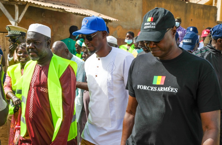 Photos/ Opération « setal Sunu Reew »: le Ministère des Forces Armées et l’APIX au lancement du Set Setal à Diamaguene Sicap Mbao