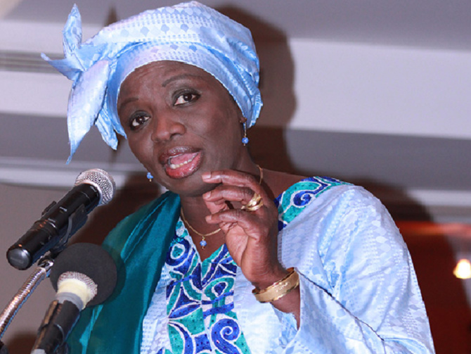 Déclaration de politique générale : Mimi Touré pour « que l’on aille résolument vers la dissolution de l’Assemblée nationale dès le 31 juillet »