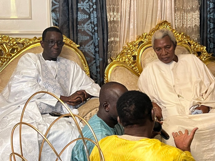 Photos/ Touba : L'ancien PM Amadou Ba reçu par Serigne Mountakha et Serigne Bass Abdou Khadre