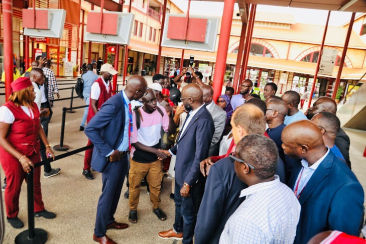 Photos : Malick Ndiaye, ministre des Transports, visite les installations du TER