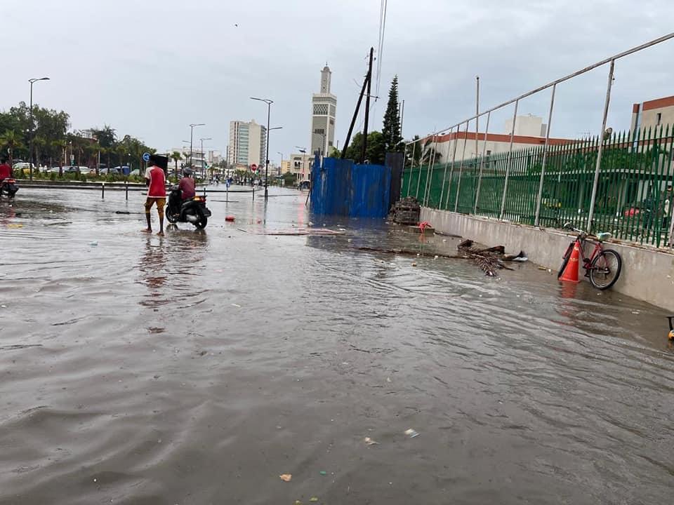 Dakar : Inondations dans les rues de la Médina et des Allées du Centenaire suite à la pluie