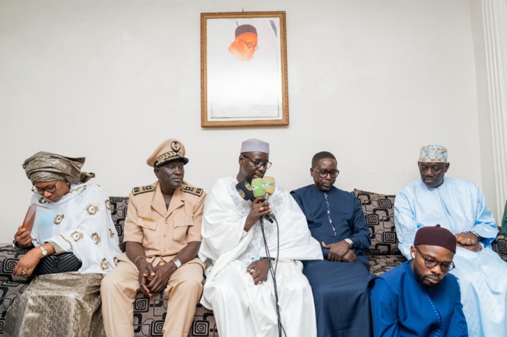 Photos/ Promotion de l'Économie Sociale et Solidaire à Tivaoune : Visite de courtoisie au Khalif Général des Tidianes