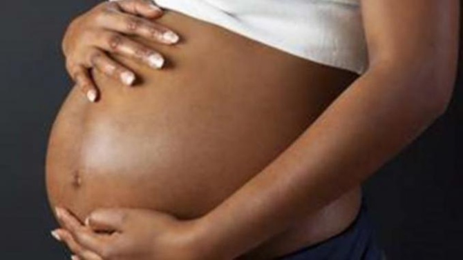 Yeumbeul : enceinte de 6 mois, une femme poignarde son mari