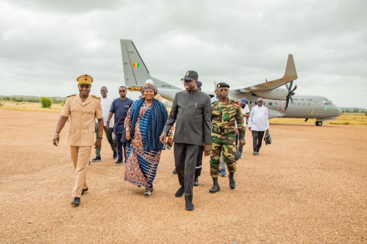 Photos / 𝗜𝗻𝗼𝗻𝗱𝗮𝘁𝗶𝗼𝗻𝘀 à 𝗕𝗮𝗸𝗲𝗹 et 𝗠𝗮𝘁𝗮𝗺: La ministre Mme Maïmouna Dièye et son collègue de l'Intérieur, Jean Baptiste Tine, en mission commando, ce lundi