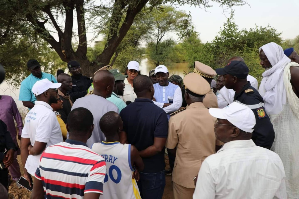 Crues du fleuve Sénégal : Le ministre de l’Hydraulique et de l'Assainissement à Saint-Louis (Photos)