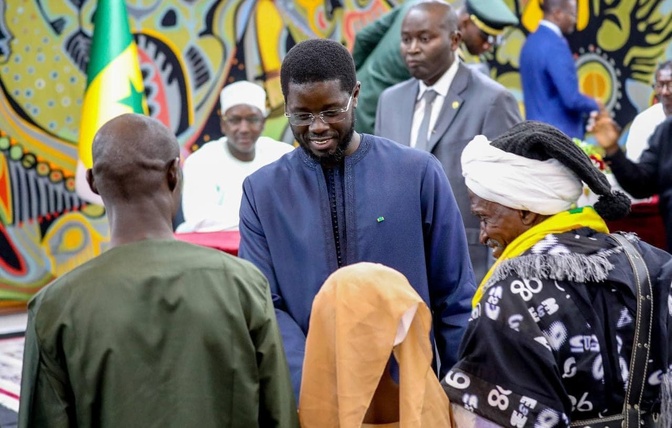 Honneur à 11 compatriotes : Cheikh Tidiane Dieye salue l’hommage du Président aux héros des journées de nettoiement