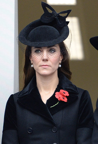 Photos : Kate Middleton : chic et solennelle pour un hommage poignant