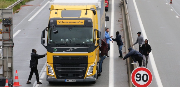 France : Un migrant érythréen voulant rejoindre l'Angleterre, meurt, percuté par un camion