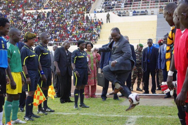 Centrafrique : François Bozizé dévoile son talent sportif