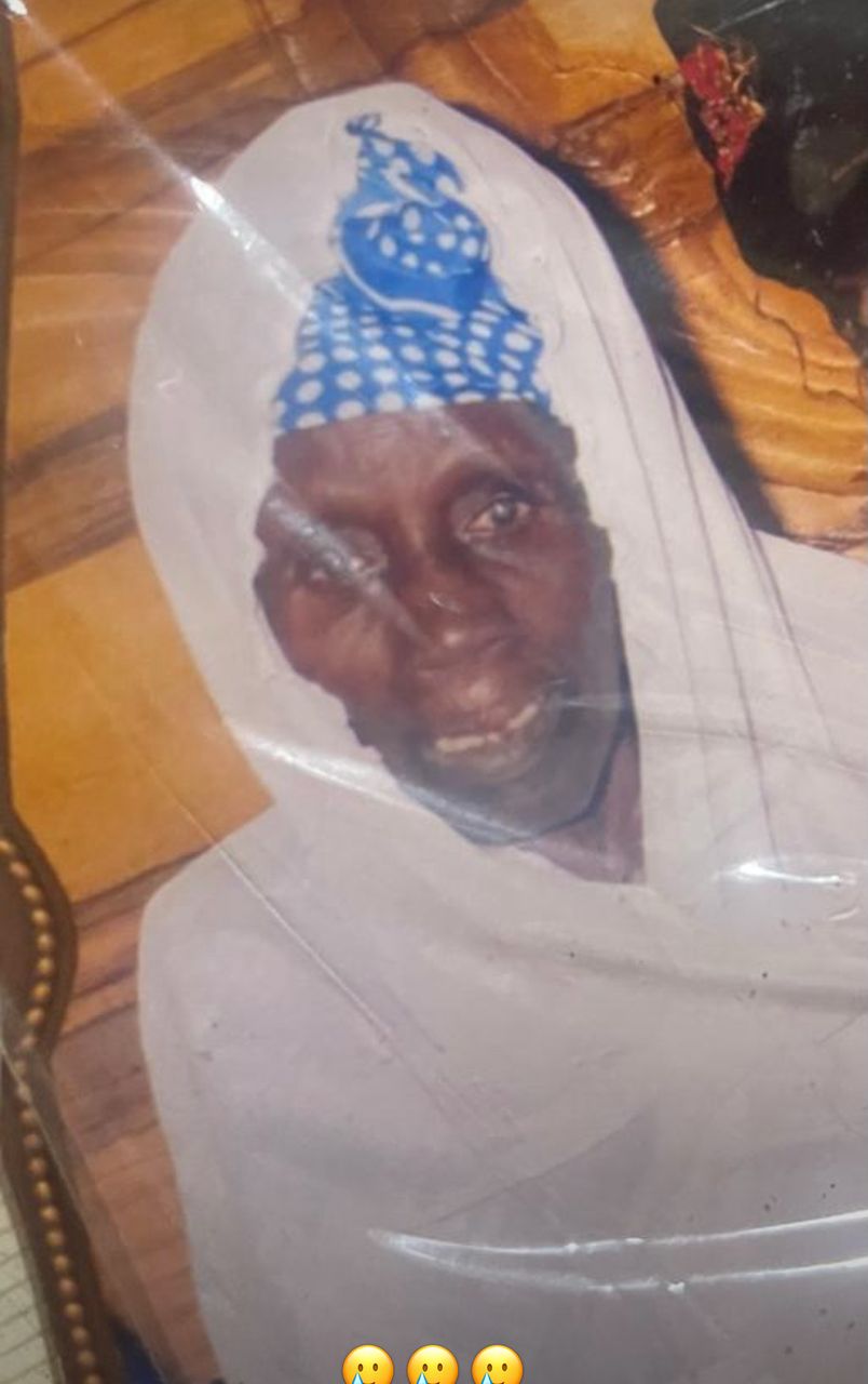 El Hadji Ndiaga Diop en deuil : Sa mère, Yaye Oumy Ciss, s'est éteinte