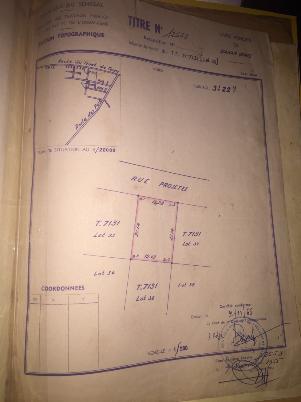 Particulier vend maison à démolir ( 322 m2)  sur la zone Derklé-Castor