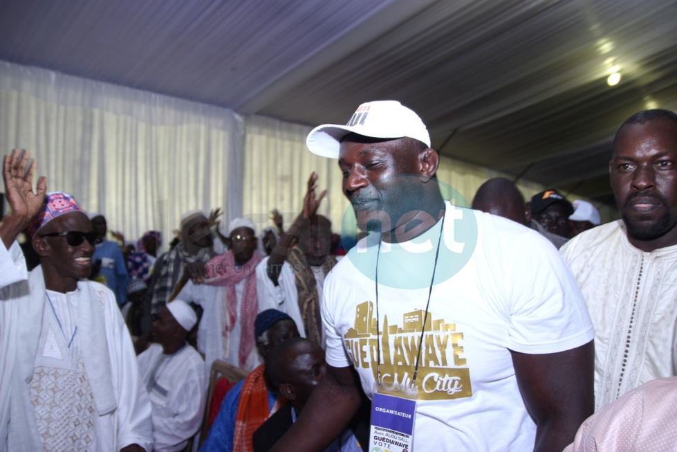 Référendum du 20 mars  : Revivez en images le meeting de Macky Sall à Guédiawaye