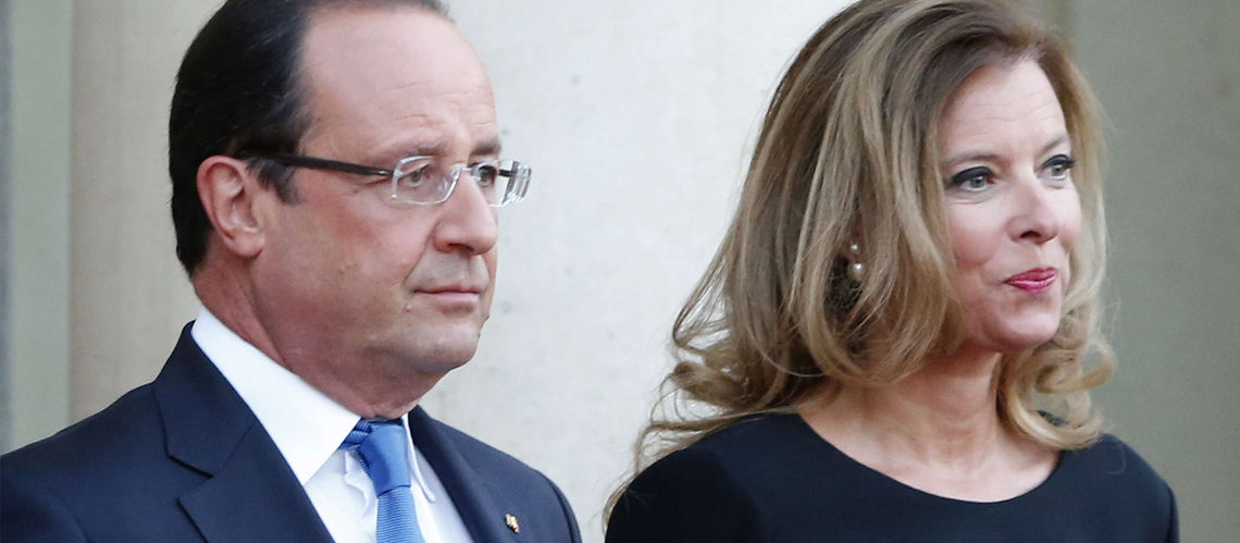 A la lecture de ces passages dans la presse ce matin, Valérie Trierweiler a immédiatement réagi et ressorti deux SMS que lui auraient envoyés François Hollande le 31 mai 2005.